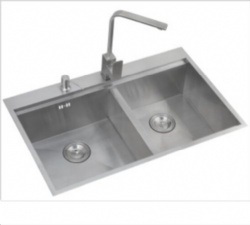 kitchen sink & tap